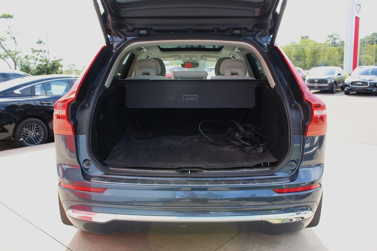 2022 Volvo XC60 T8 eAWD PHEV Inscription Expression Extended Range Photo