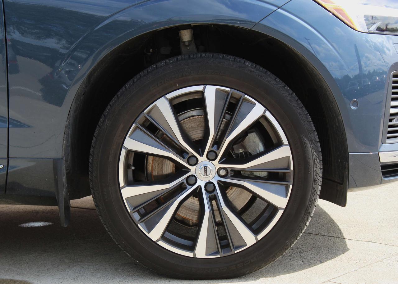 2022 Volvo XC60 T8 eAWD PHEV Inscription Expression Extended Range Photo