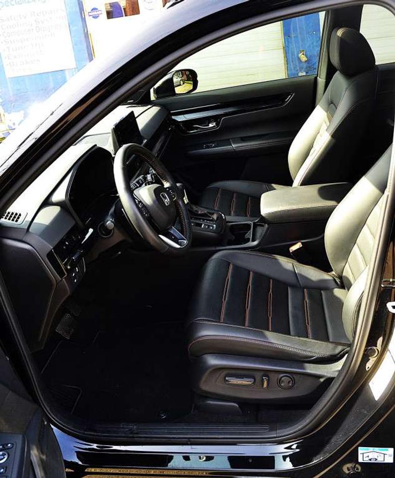 2024 Honda CR-V Touring 4dr All Wheel Drive CVT Photo