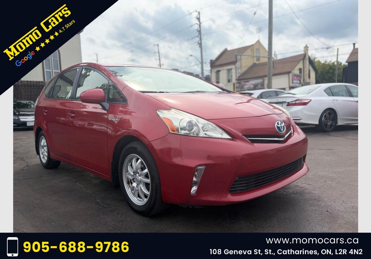 2013 Toyota Prius V Hybrid V Photo