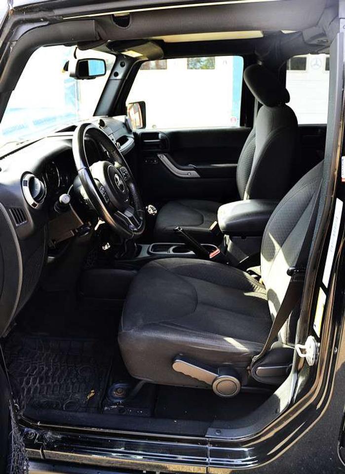 2016 Jeep Wrangler 4WD 4dr Willys Wheeler Photo