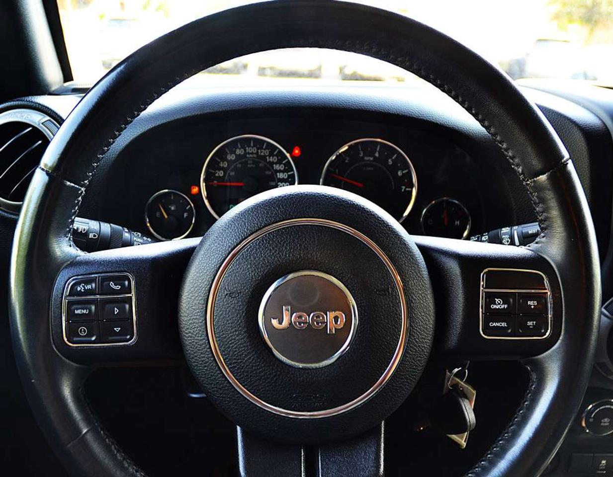 2016 Jeep Wrangler 4WD 4dr Willys Wheeler Photo