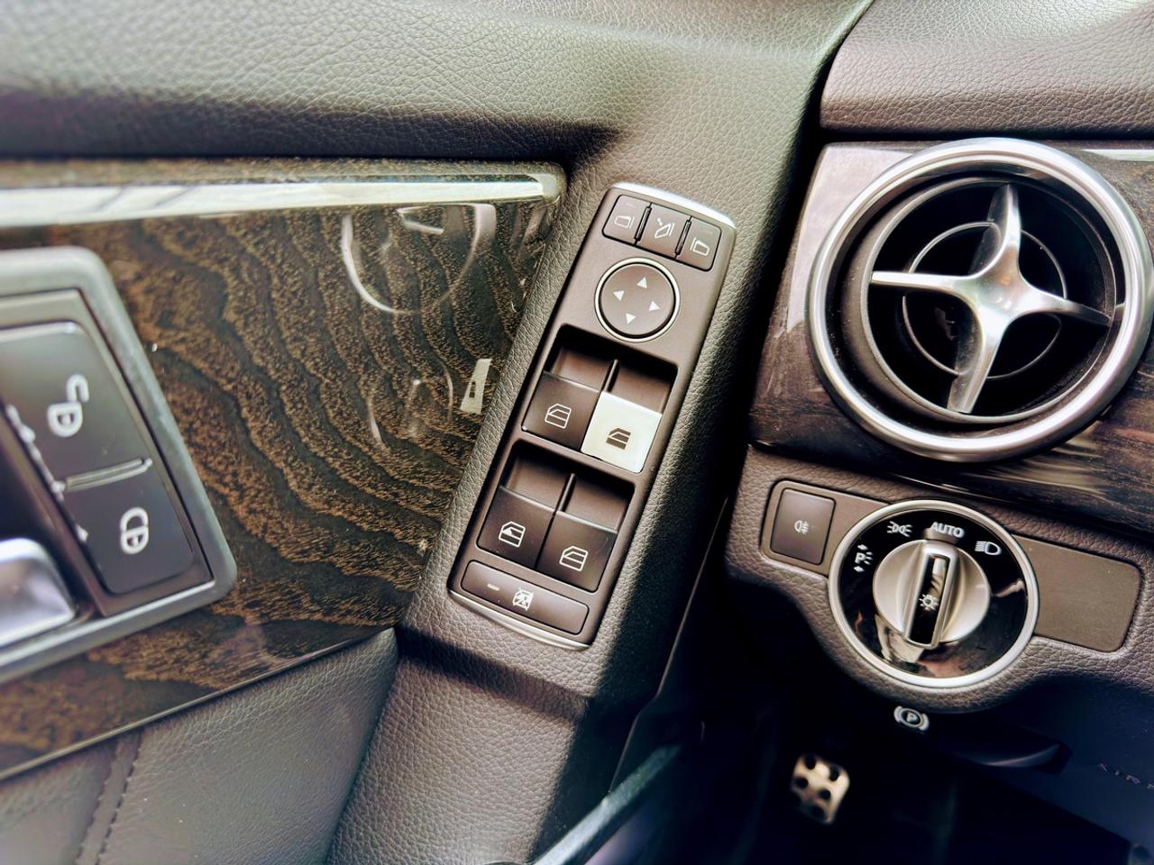 2015 Mercedes-Benz GLK-Class 250 BlueTec Photo