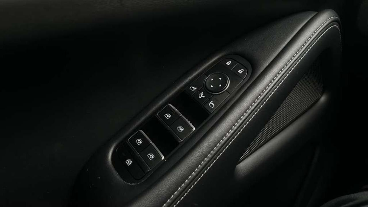 2025 Infiniti QX60 PURE All-wheel Drive Panoramic Sunroof Leather Seats. Photo