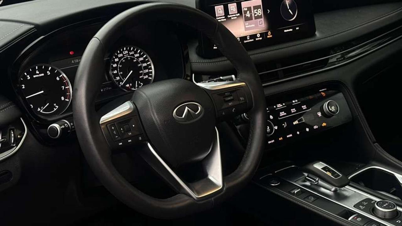 2025 Infiniti QX60 PURE All-wheel Drive Panoramic Sunroof Leather Seats. Photo