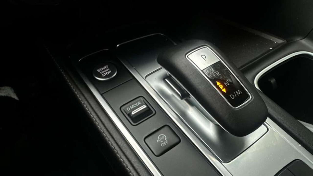 2025 Infiniti QX60 PURE All-wheel Drive Panoramic Sunroof Leather Seats. Photo