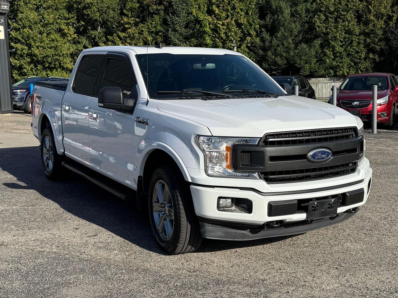 2019 Ford F-150 XLT SPORT Photo3