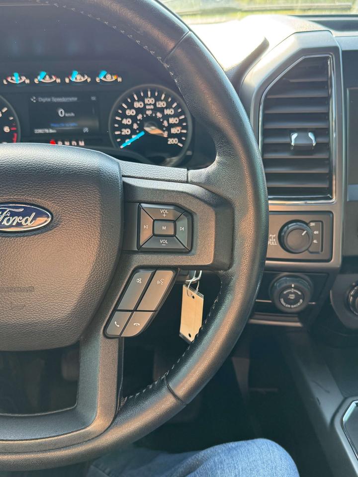 2019 Ford F-150 XLT SPORT Photo