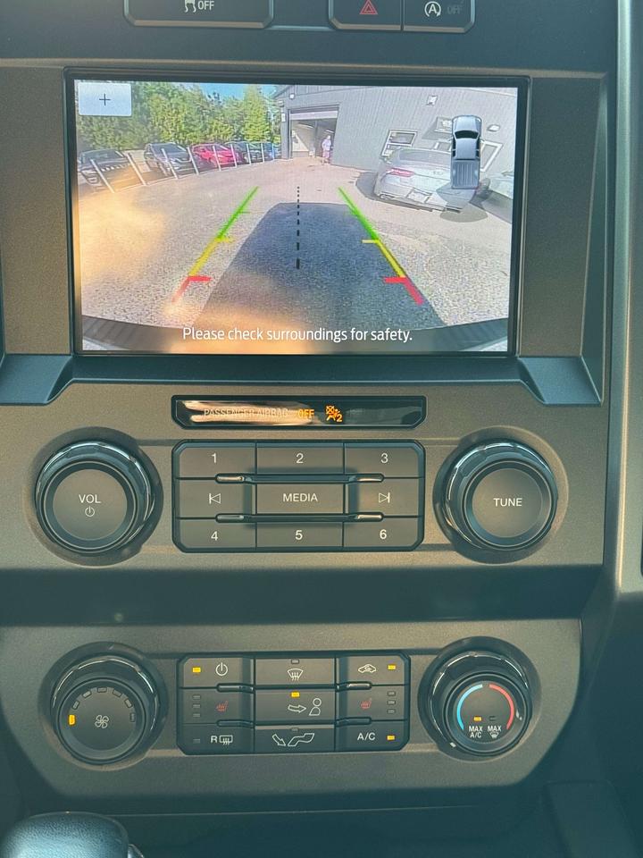 2019 Ford F-150 XLT SPORT Photo