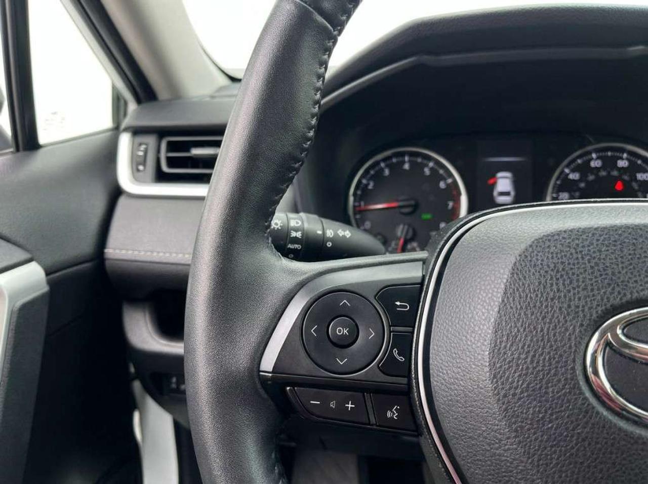 2020 Toyota RAV4 XLE AWD SUNROOF KEYLESS ENTRY Photo