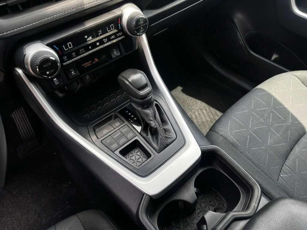 2020 Toyota RAV4 XLE AWD SUNROOF KEYLESS ENTRY Photo