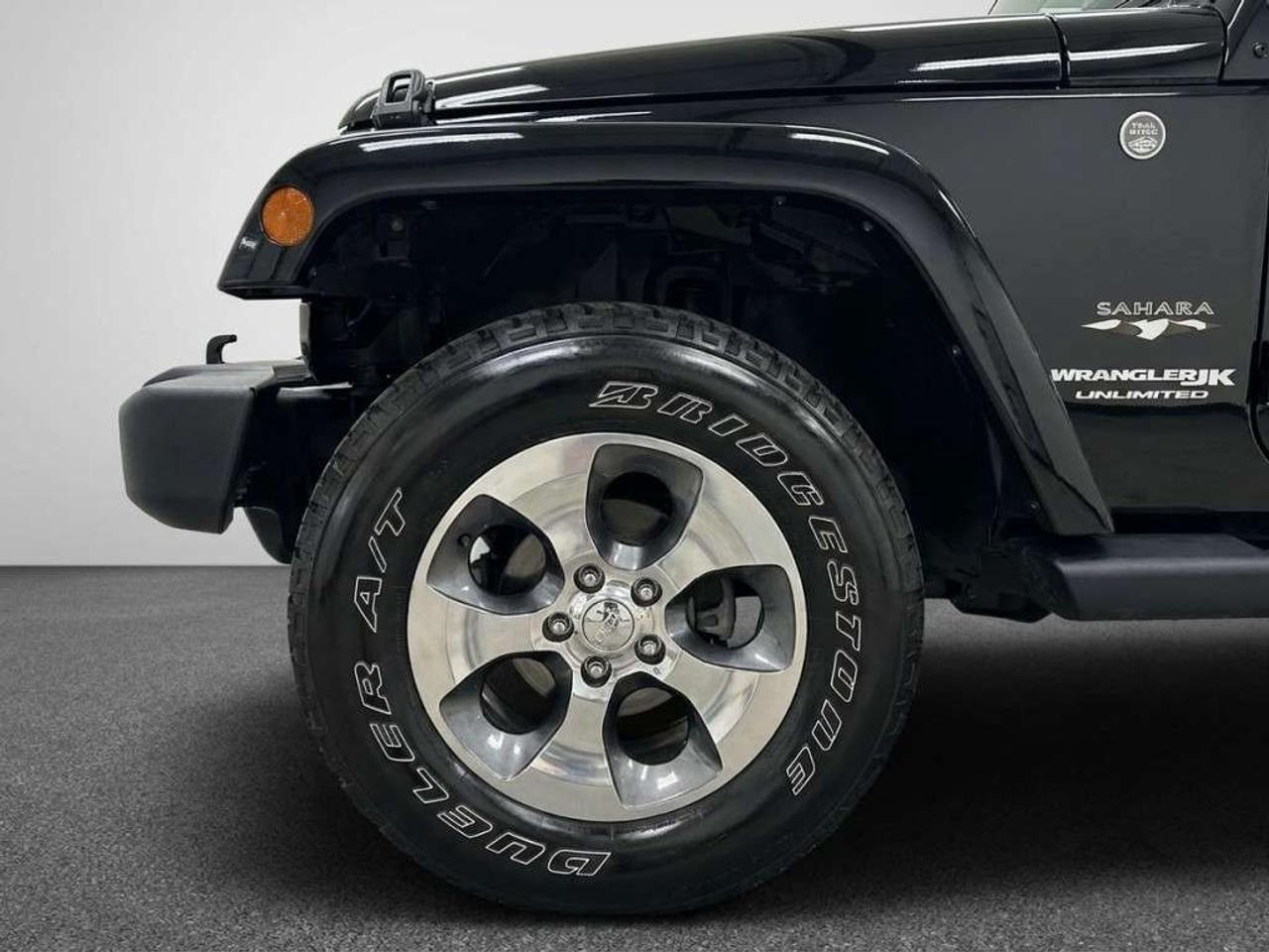 2018 Jeep Wrangler Unlimited Sahara 4dr SUV 4WD (3.6L 6cyl 6M) Photo