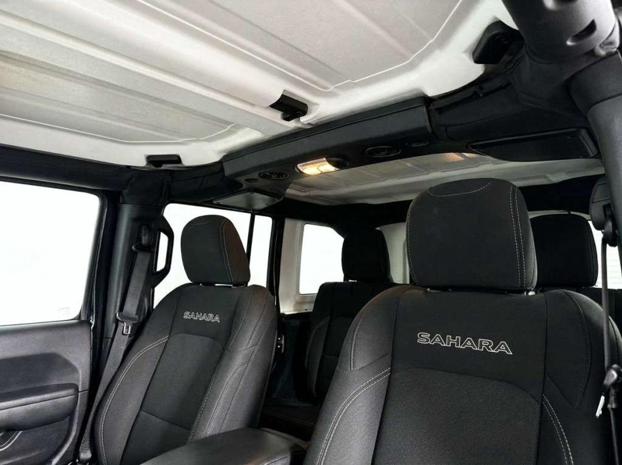 2018 Jeep Wrangler Unlimited Sahara 4dr SUV 4WD (3.6L 6cyl 6M) Photo