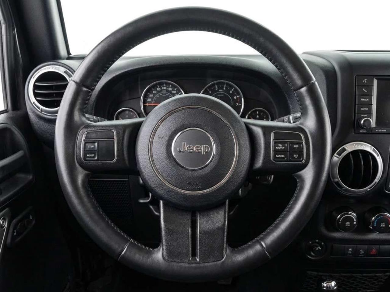 2018 Jeep Wrangler Unlimited Sahara 4dr SUV 4WD (3.6L 6cyl 6M) Photo