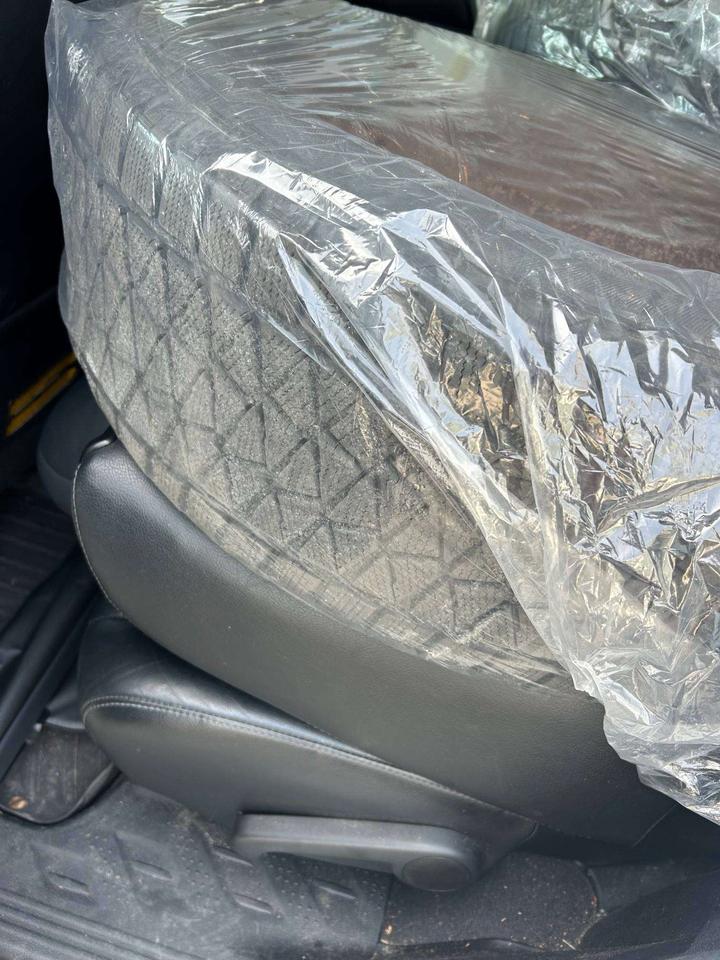 2013 Toyota Highlander LEATHER   SUNROOF   AWD   7 PASSANGER Photo