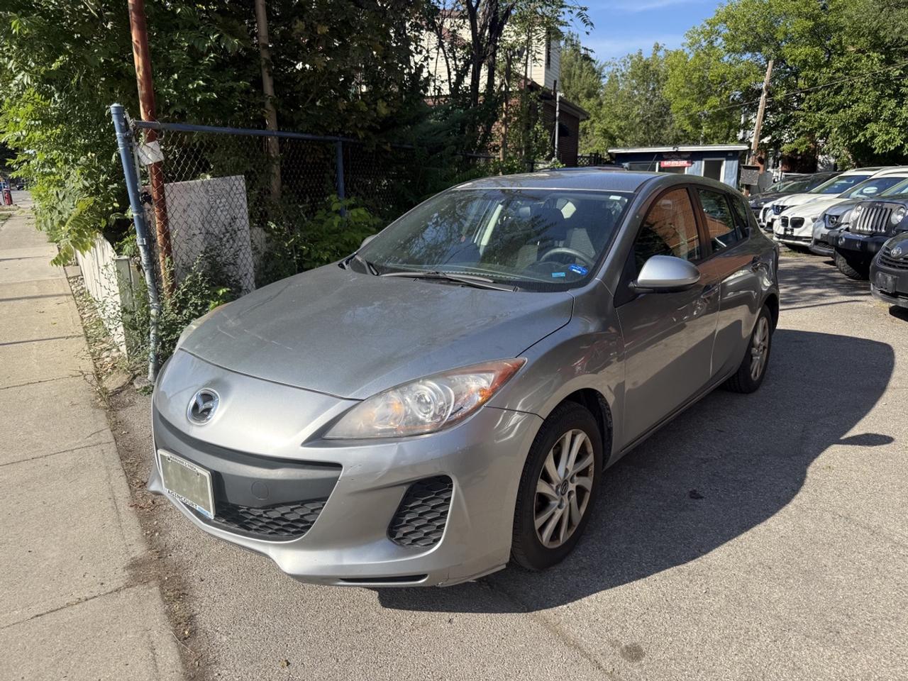 2013 Mazda MAZDA3 I Sport Photo