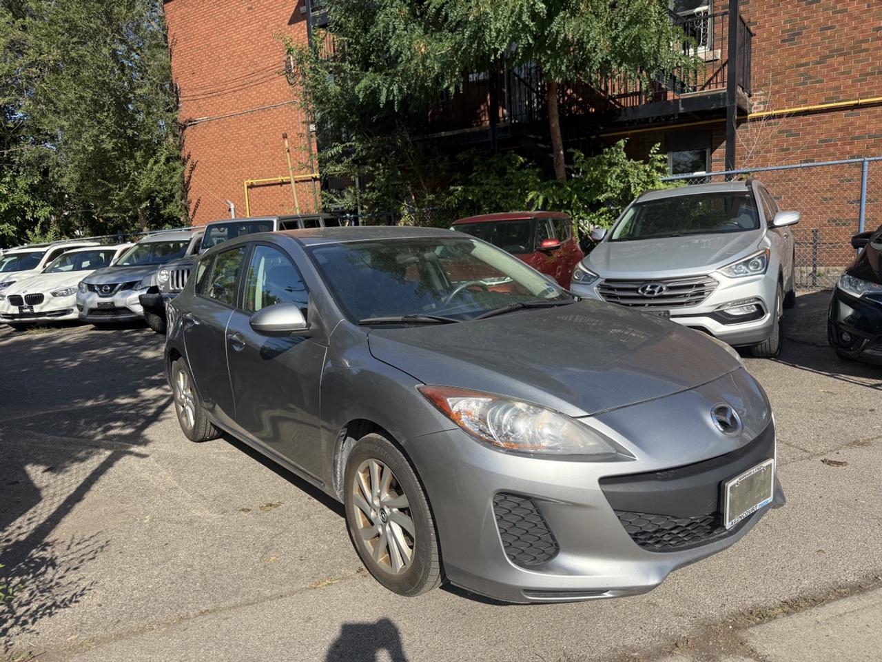 2013 Mazda MAZDA3 I Sport Photo