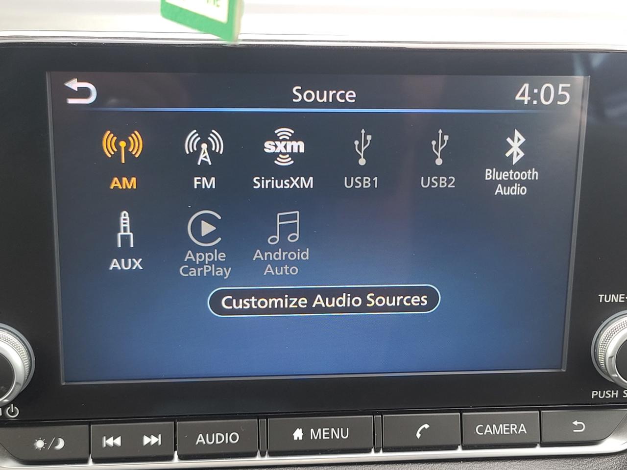 2022 Nissan Sentra SR Photo