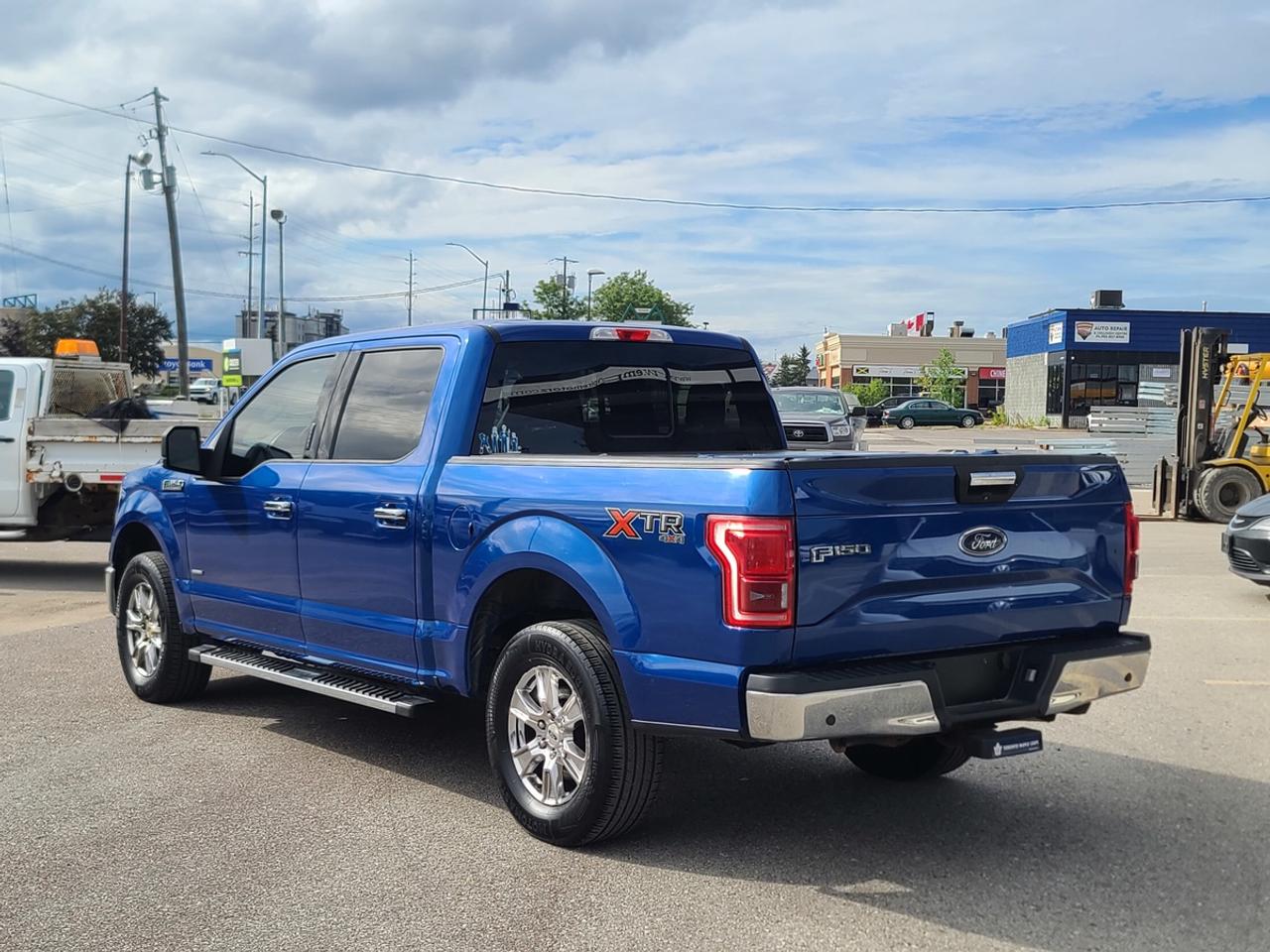 2017 Ford F-150 XLT Photo