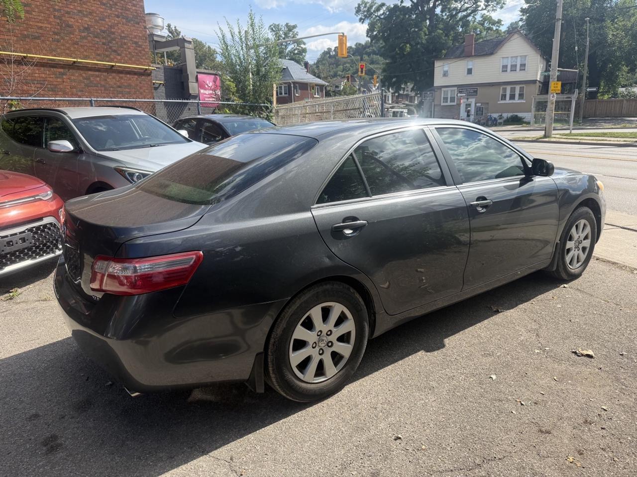 2009 Toyota Camry XLE Photo
