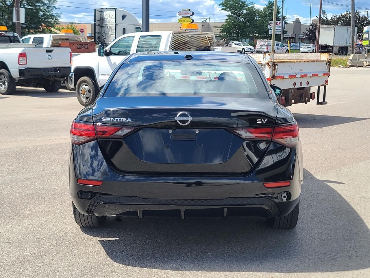 2024 Nissan Sentra SV Photo