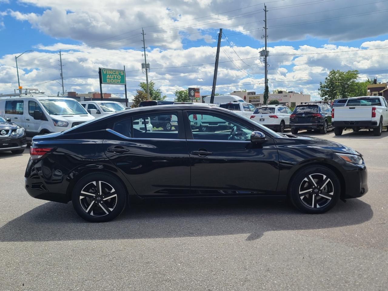 2024 Nissan Sentra SV Photo
