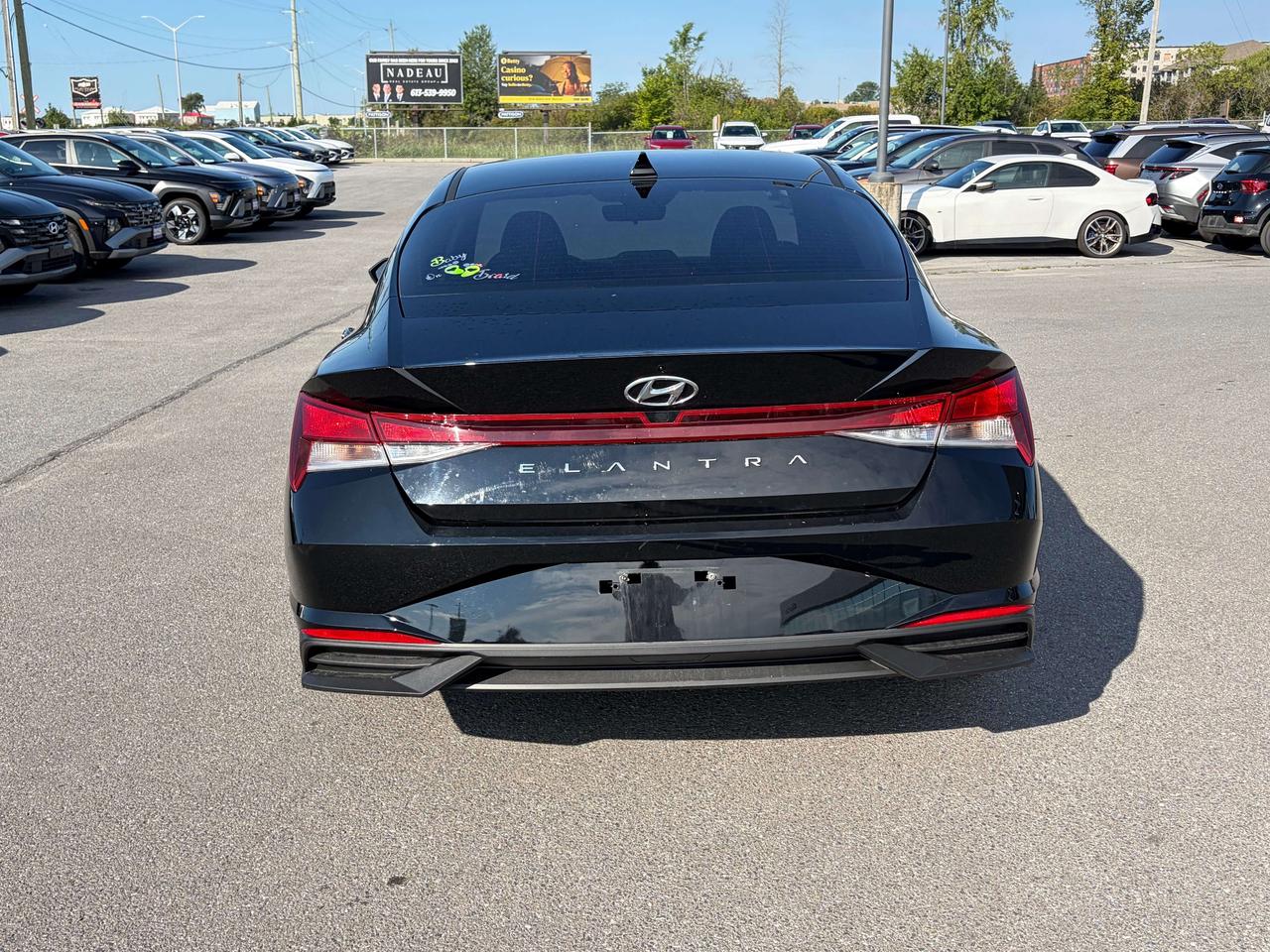2022 Hyundai Elantra Preferred Photo