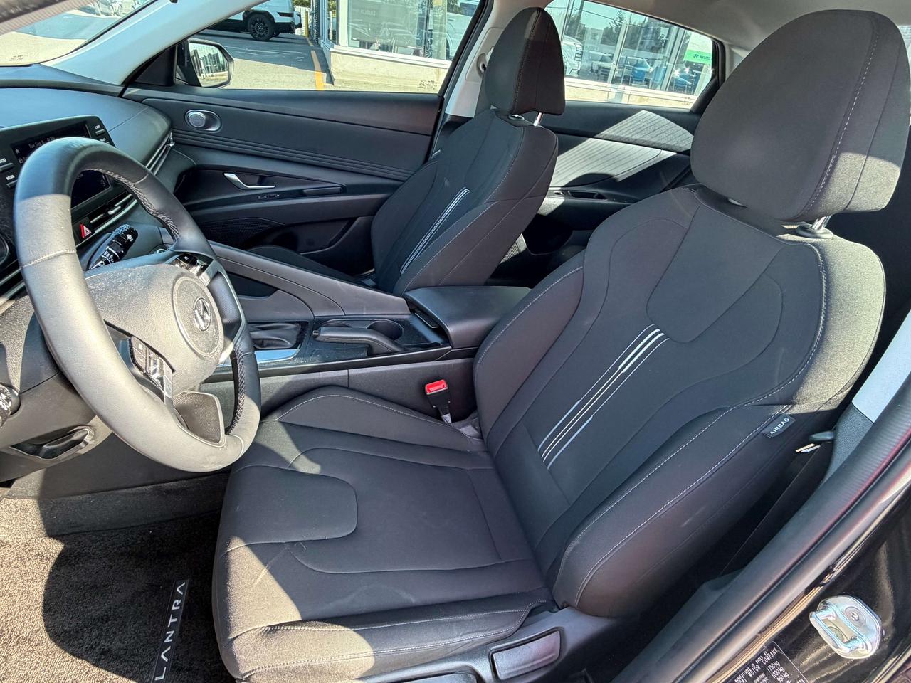 2022 Hyundai Elantra Preferred Photo