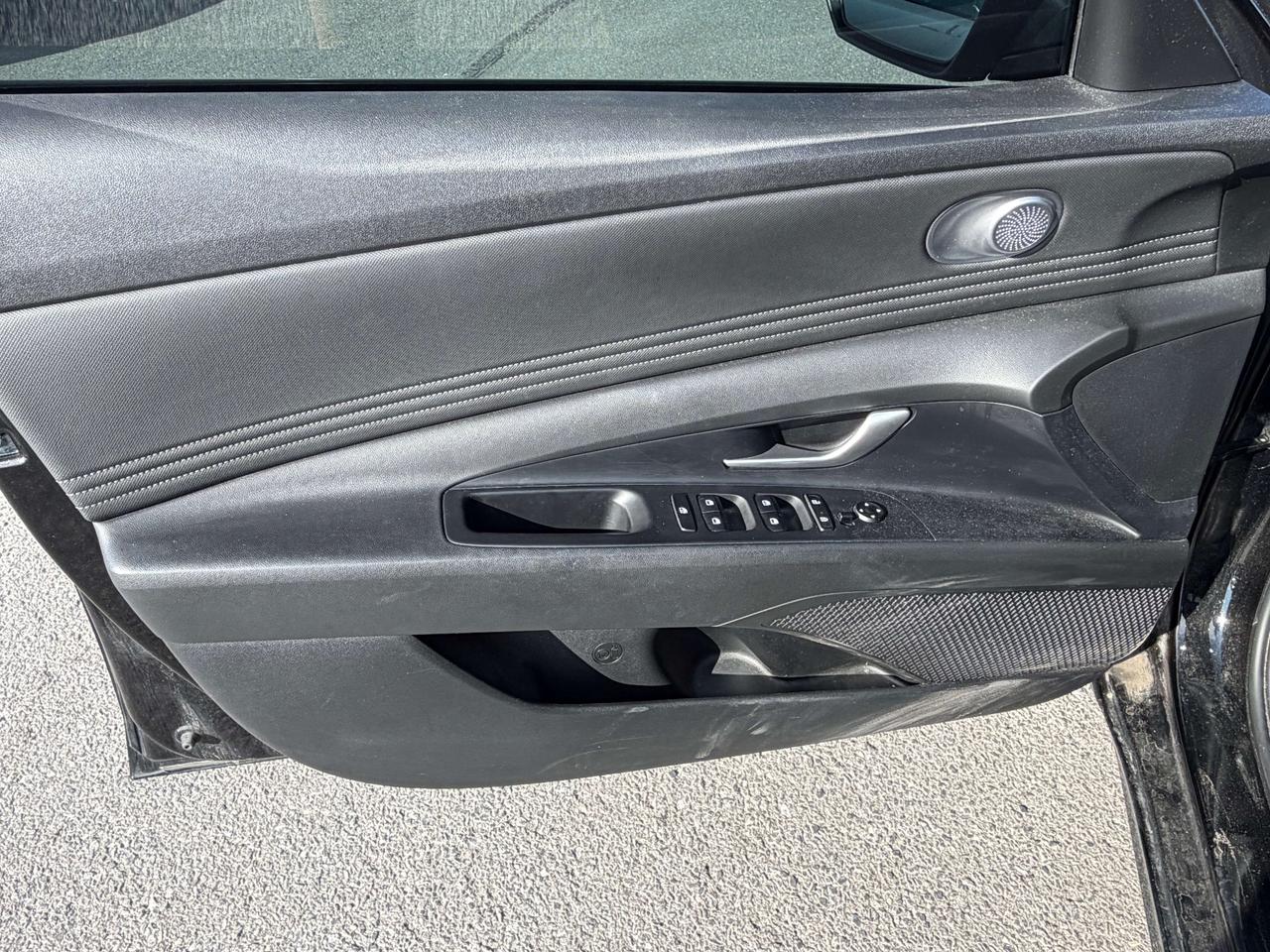 2022 Hyundai Elantra Preferred Photo