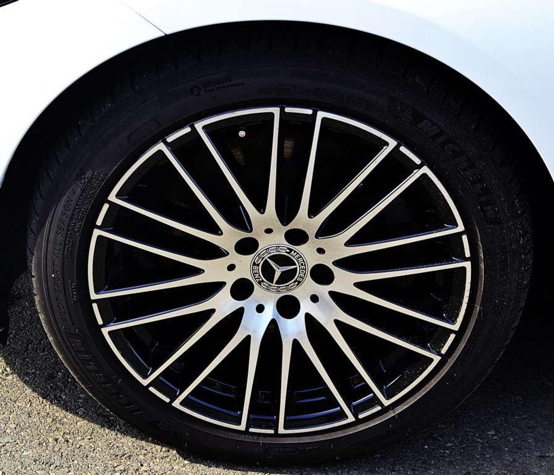 2023 Mercedes-Benz C-Class C 300 4Matic AWD Photo