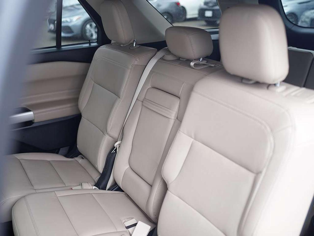 2022 Ford Explorer Limited AWD SUNROOF LEATHER SEATS Photo
