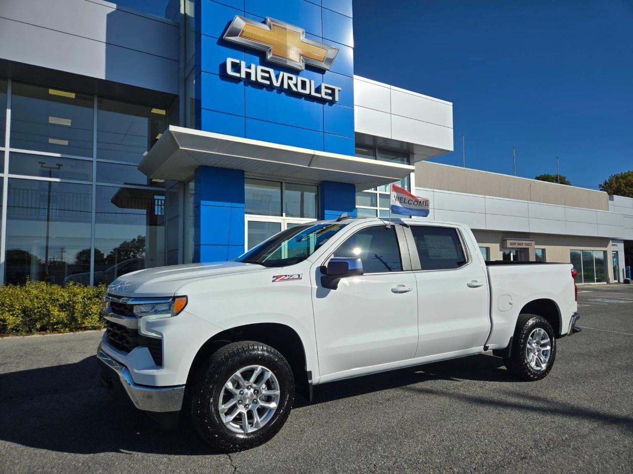 2026 Chevrolet Silverado 1500 Crew Cab Short Box 4-Wheel Drive LT Photo