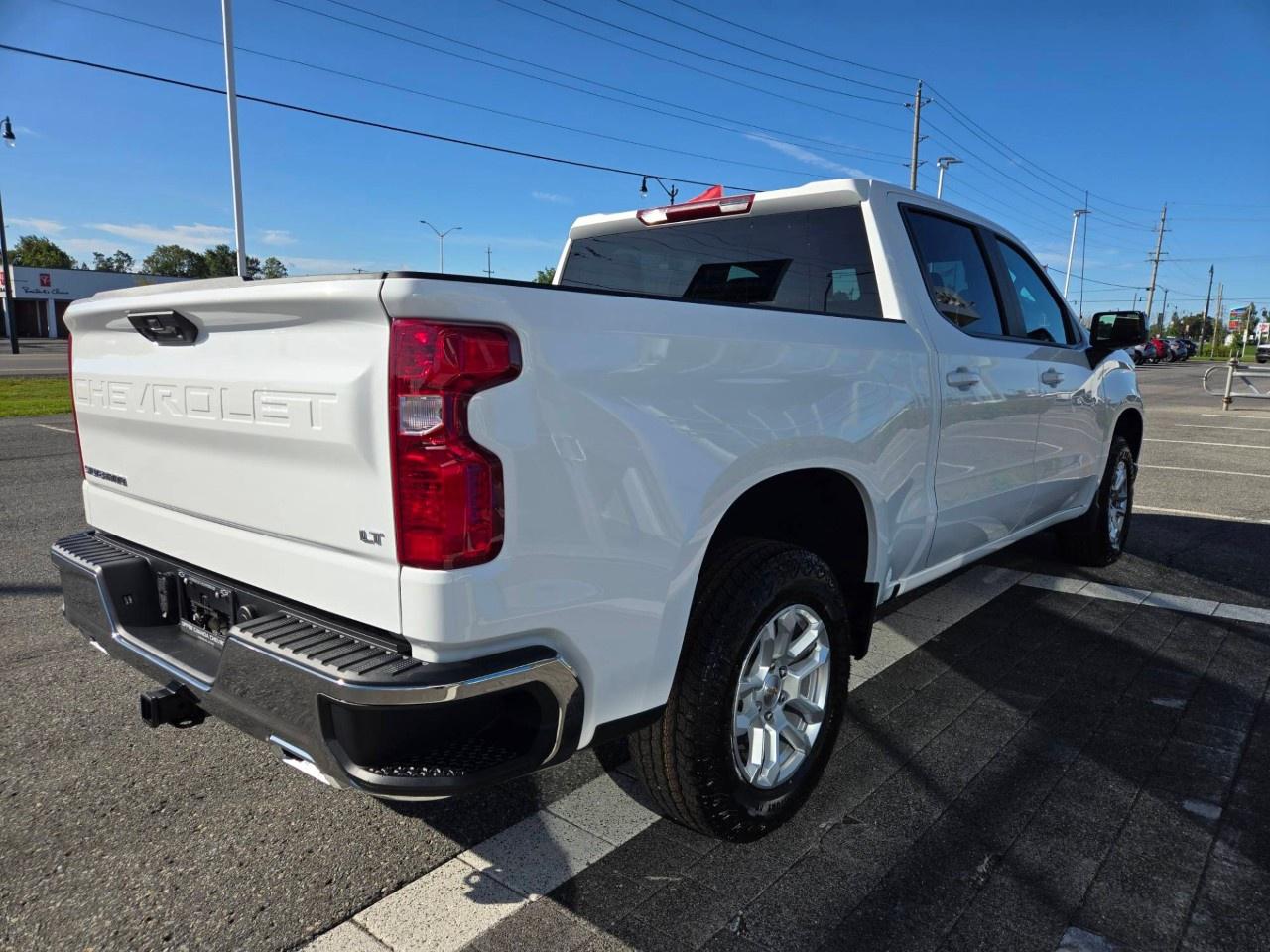 2026 Chevrolet Silverado 1500 Crew Cab Short Box 4-Wheel Drive LT Photo