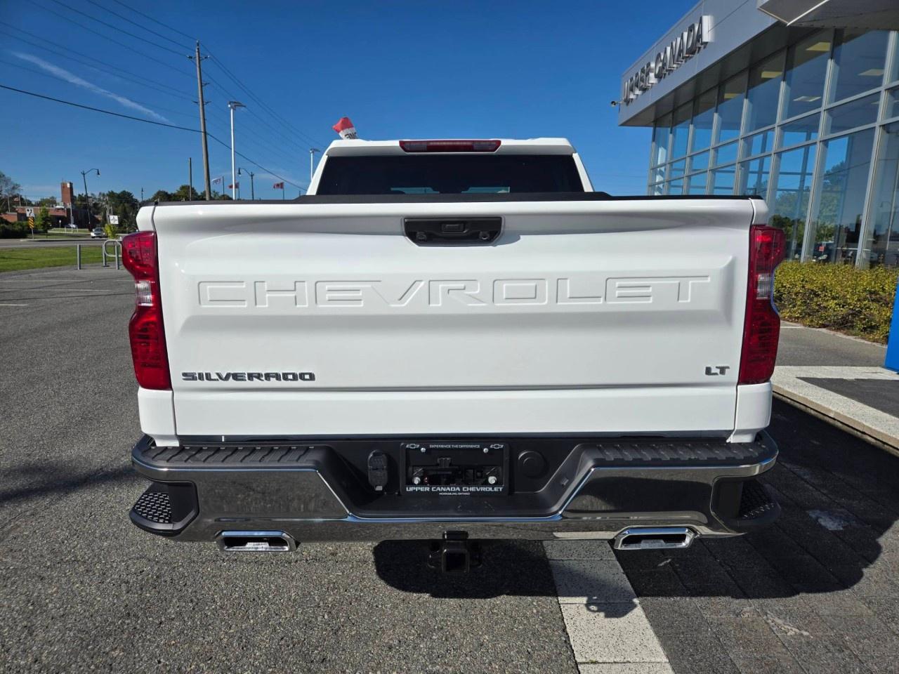 2026 Chevrolet Silverado 1500 Crew Cab Short Box 4-Wheel Drive LT Photo2