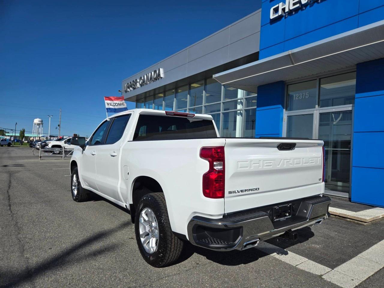 2026 Chevrolet Silverado 1500 Crew Cab Short Box 4-Wheel Drive LT Photo1