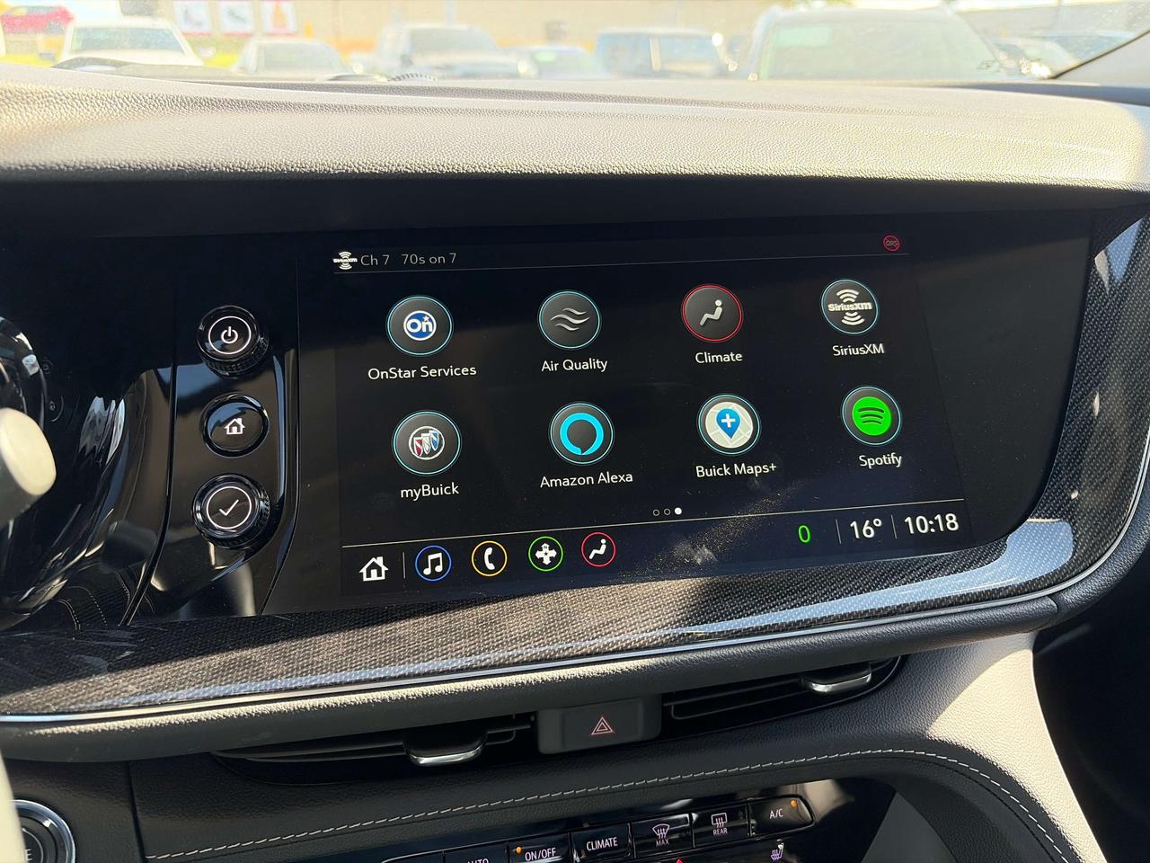 2022 Buick Envision Essence AWD Photo