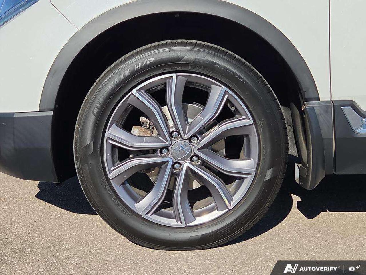 2022 Honda CR-V Touring   SUNROOF   LEATHER   NO CLAIMS Photo