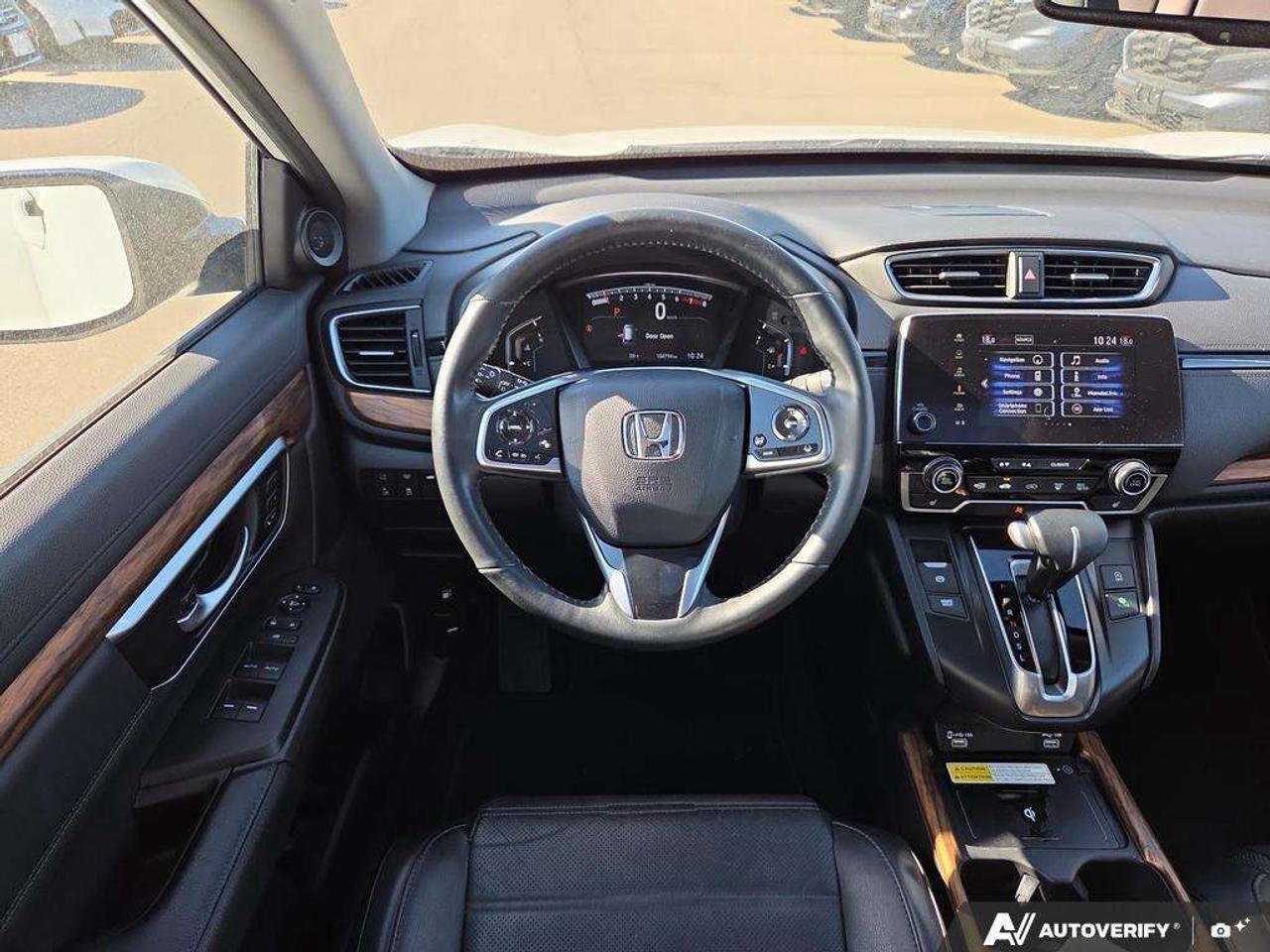 2022 Honda CR-V Touring   SUNROOF   LEATHER   NO CLAIMS Photo