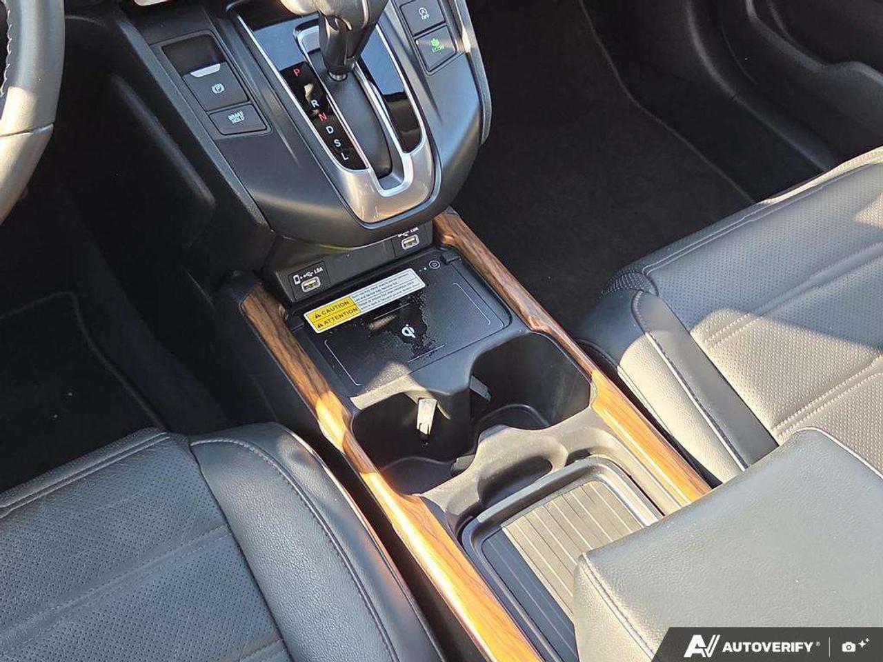 2022 Honda CR-V Touring   SUNROOF   LEATHER   NO CLAIMS Photo