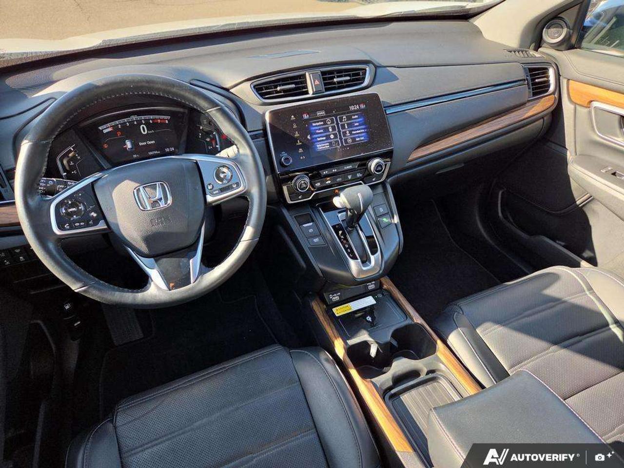 2022 Honda CR-V Touring   SUNROOF   LEATHER   NO CLAIMS Photo