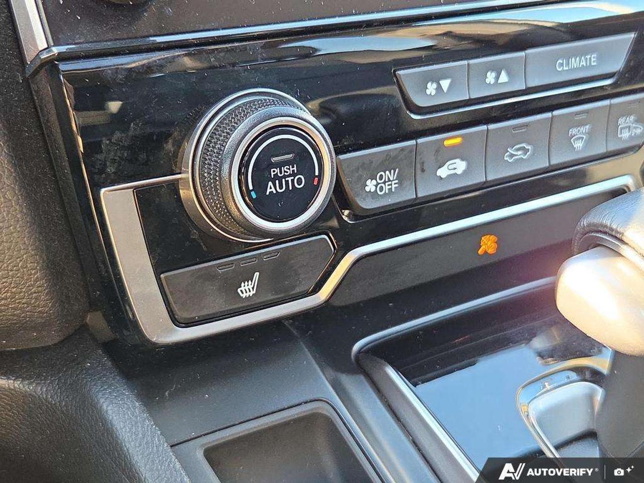 2022 Honda CR-V Touring   SUNROOF   LEATHER   NO CLAIMS Photo