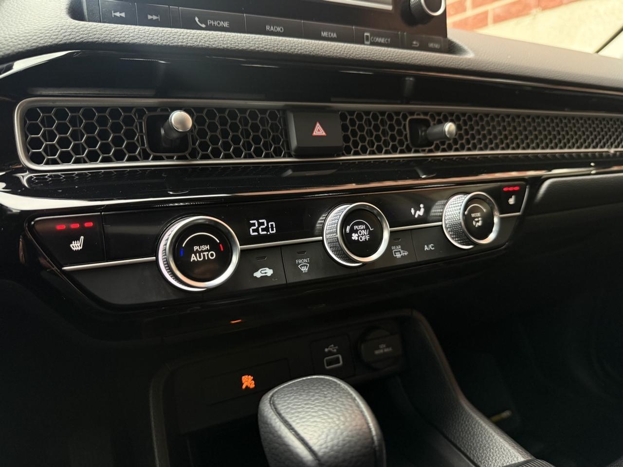 2024 Honda Civic LX| One Owner| Clean Carfax|Apple CarPlay Photo