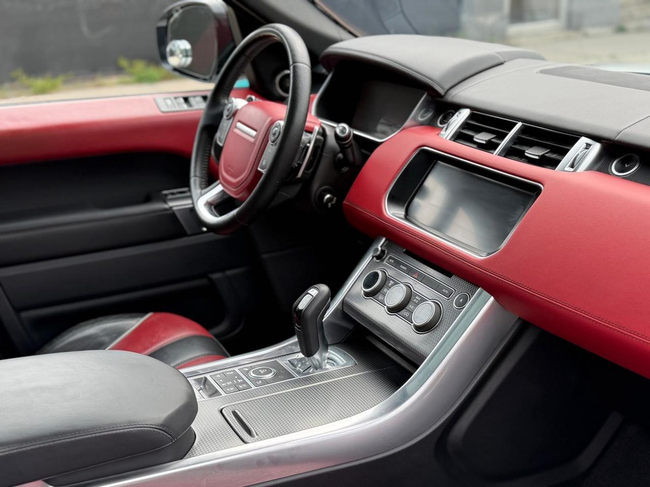2017 Land Rover Range Rover Sport SVR|CCF|NEW ACE LINES|HUD|SOFT CLOSE Photo