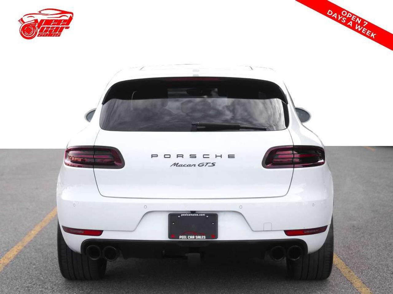 2017 Porsche Macan GTS Panoramic roof BSM. Bose Audio Leather Seats. Photo3