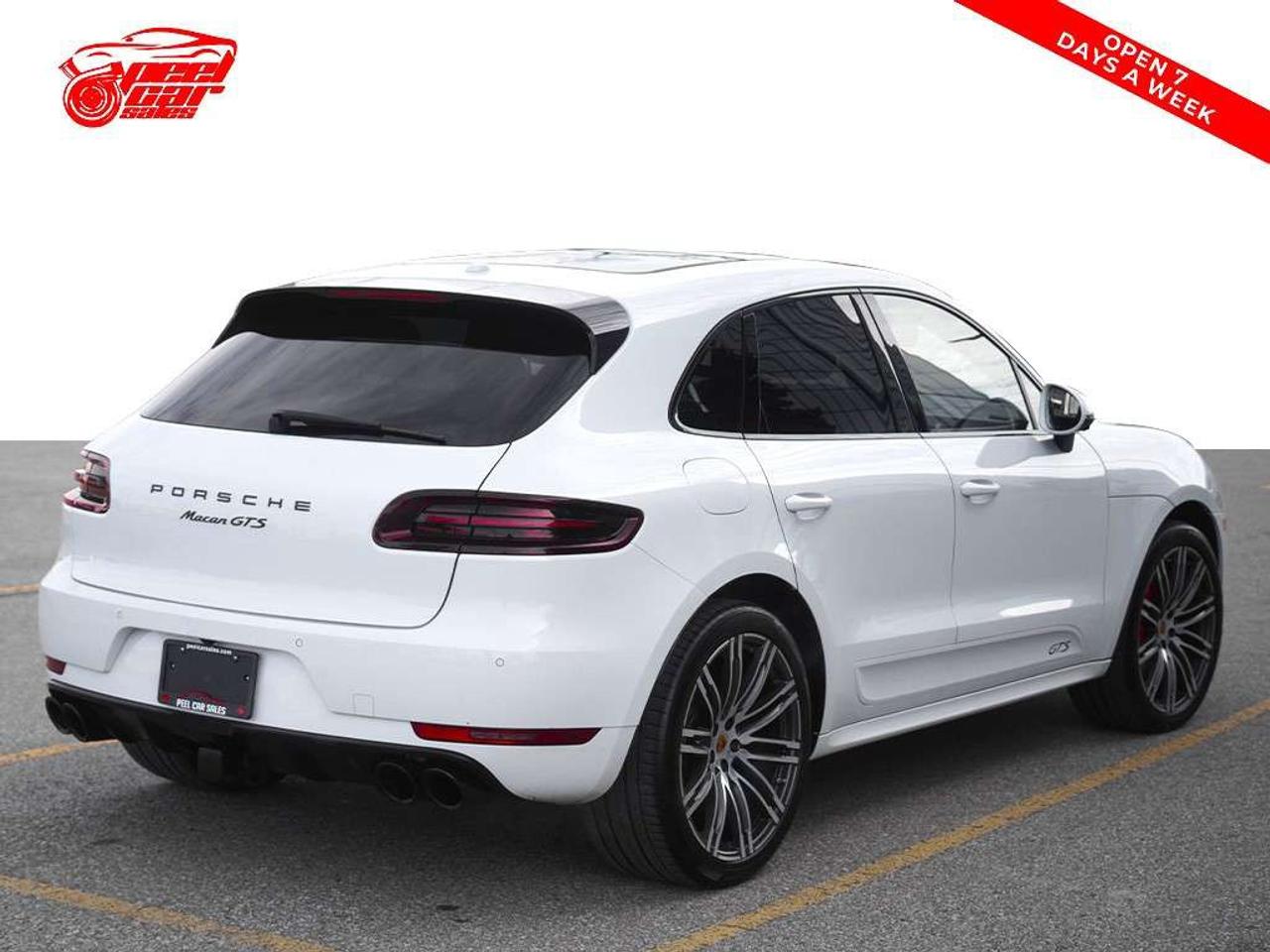 2017 Porsche Macan GTS Panoramic roof BSM. Bose Audio Leather Seats. Photo2