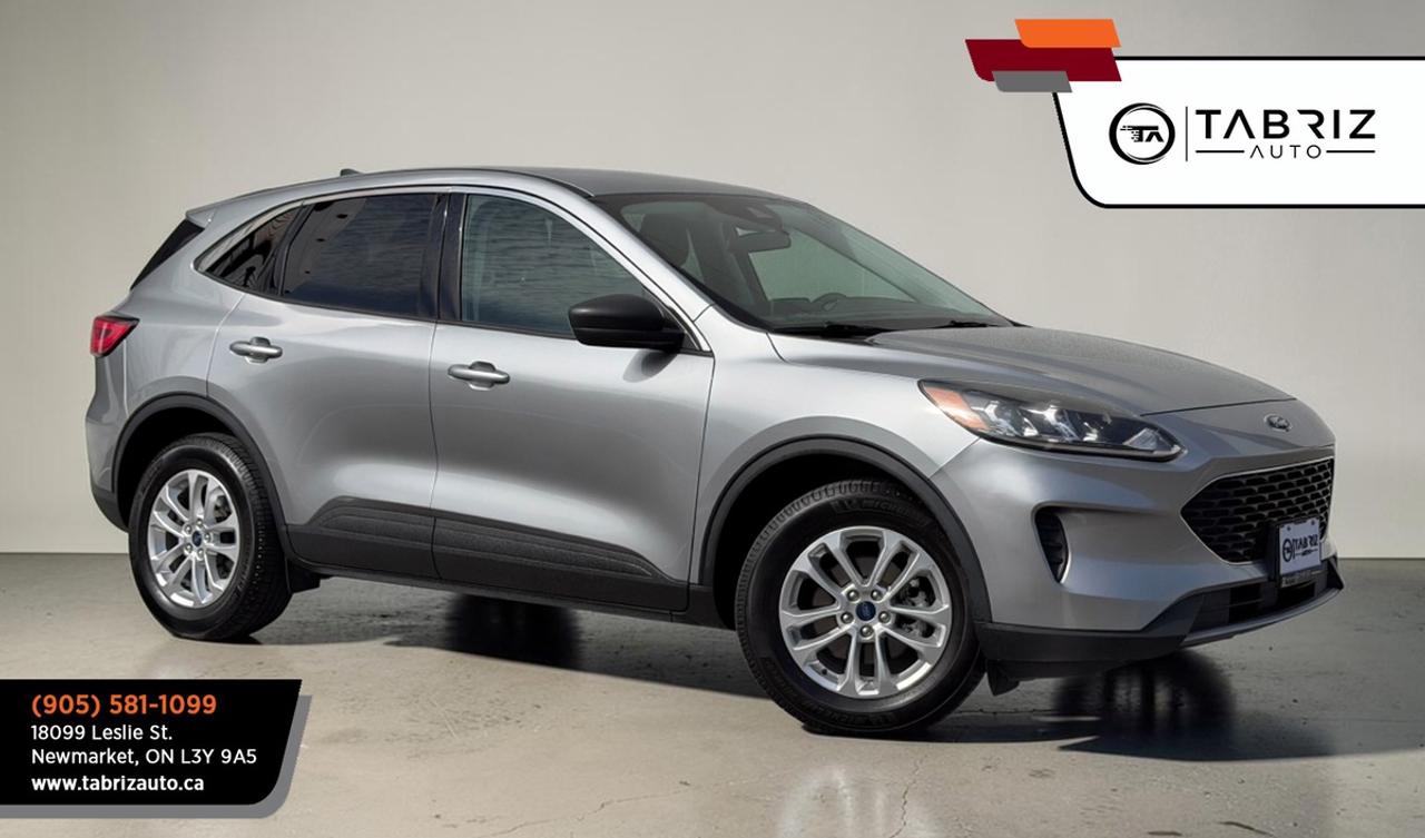 2022 Ford Escape SE/AWD Photo0
