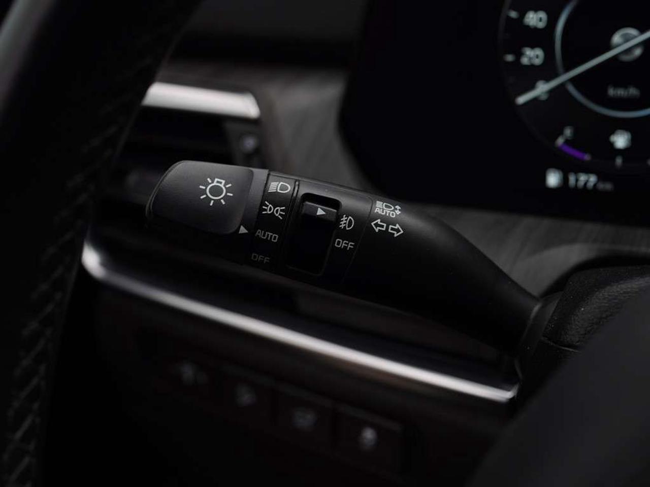 2024 Kia Telluride SX 8 Passenger One-Owner Massage Seats. Photo