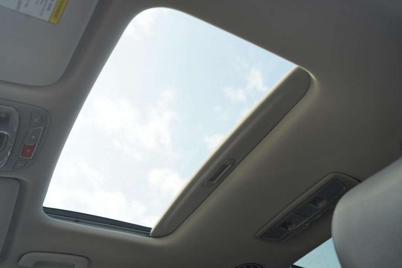 2024 Kia Telluride SX 8 Passenger One-Owner Massage Seats. Photo