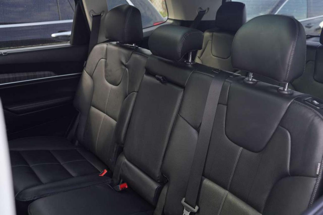 2024 Kia Telluride SX 8 Passenger One-Owner Massage Seats. Photo