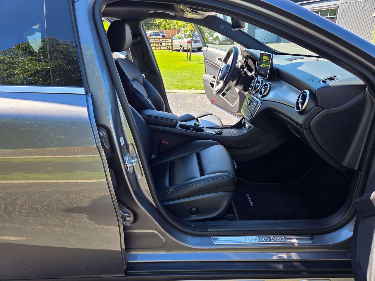 2016 Mercedes-Benz GLA GLA 250 Photo
